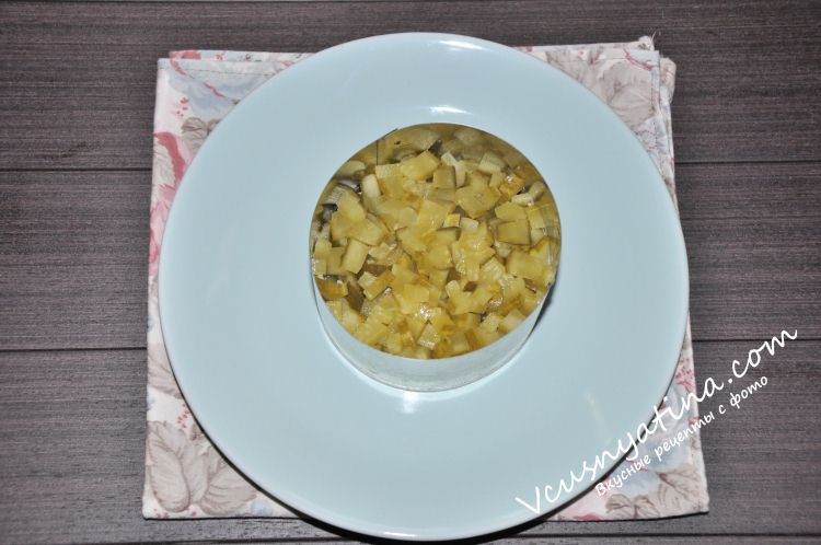 Оригинально и вкусно - салат Принц с говядиной и грецкими орехами